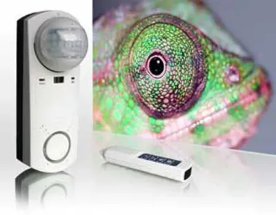 Kompakt Alarmsensor mit IR-Handsender / Bewegungsmelder mit integ. Signalgeber