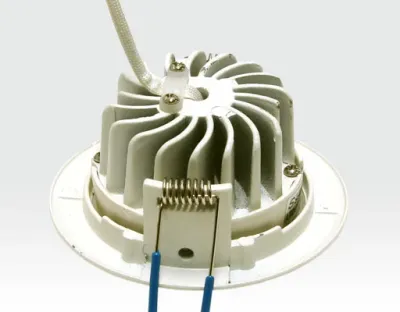 5W LED Einbau Downlight weiß rund Warm Weiß / 2700-3200K 300lm 230VAC IP44 120Grad — Bild 3