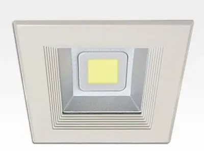 30W LED Einbau Downlight weiß quadratisch Warm Weiß / 2700-3200K 1800lm 230VAC IP44 120Grad -Ausstellungsstück mit kleinen Schönheitsfehler
