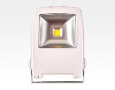 30W LED Strahler Warm Weiß 120Grad Verkehrsweiß / 2700-3200 K 1996lm IP65 230VAC — Bild 2