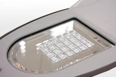 96W LED Weg- und Straßen Beleuchtung Neutral Weiß 100Grad / 7370lm 50000h IP65 230VAC — Bild 2