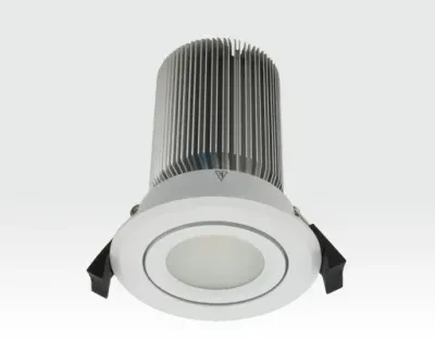 15W LED Spot silber frosted Warm Weiß dimmbar / 750lm IP44 230VAC