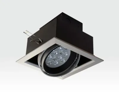 12W LED Einbau Spotleuchte silber quadratisch Warm Weiß / 2700-3200K 780lm 230VAC IP40 120Grad -Ausstellungsstück mit kleinen Schönheitsfehler — Bild 4