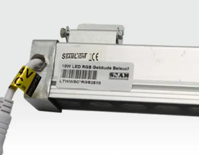 18W IP66 LED RGB Wall Washer Fassadenstrahler / 24VDC 50cm 25Grad Easy Stecker — Bild 3